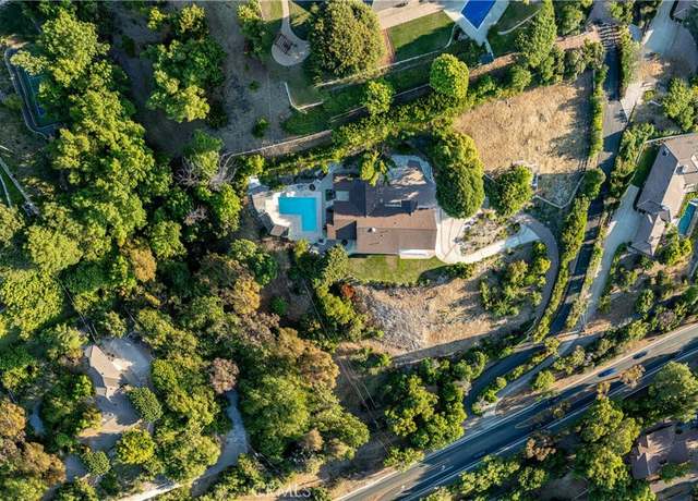 Property at 2840 Palos Verdes Dr N, Rolling Hills, CA 90274, 5 beds, 4 baths