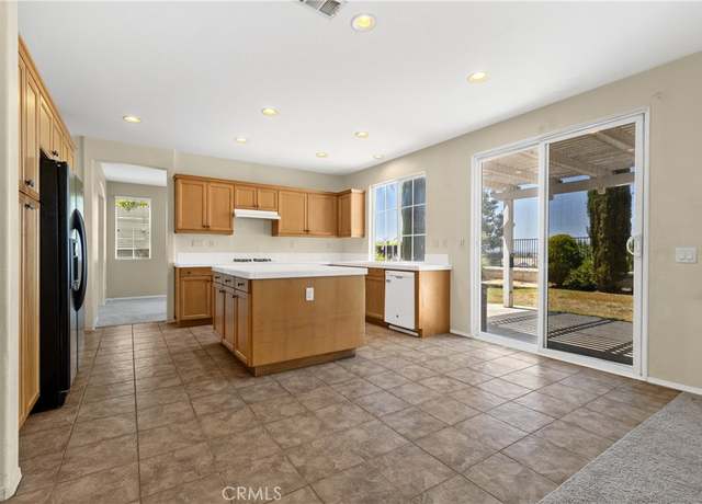 Property at 33138 Rhine Ave, Temecula, CA 92592, 5 beds, 3 baths
