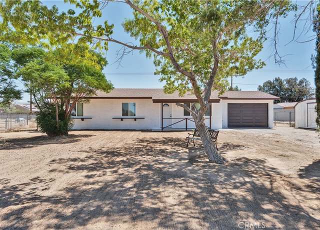 Property at 10711 Navajo Rd, Apple Valley, CA 92308, 3 beds, 1 bath