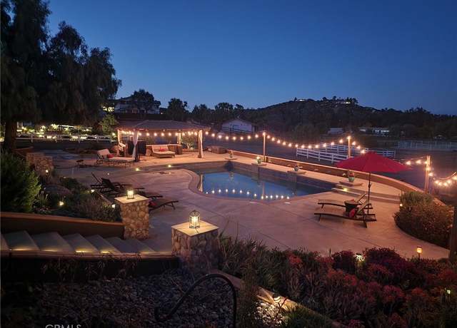 Property at 19315 Avenida Cordoba, Murrieta, CA 92562, 6 beds, 5 baths