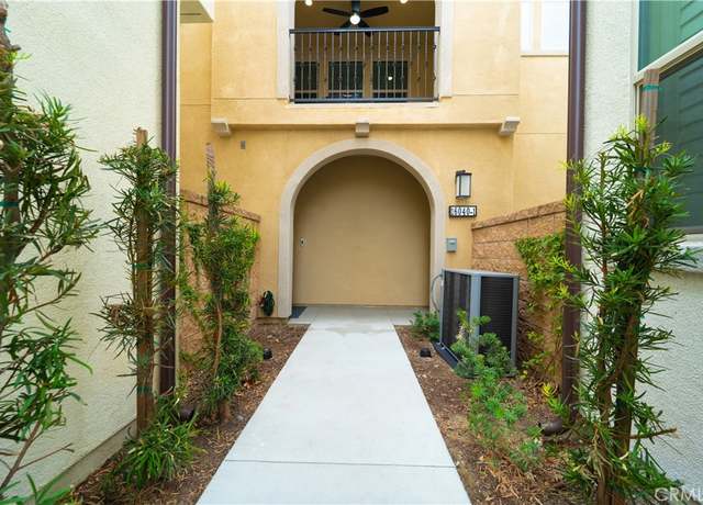 Property at 16040 Parkhouse Dr #1, Fontana, CA 92336, 3 beds, 2 baths