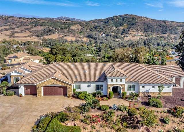 Property at 3026 Via Loma, Fallbrook, CA 92028, 5 beds, 5.5 baths