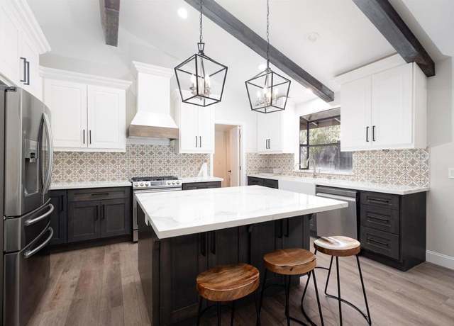 Property at 10549 Anaheim Dr, La Mesa, CA 91941, 4 beds, 2.5 baths