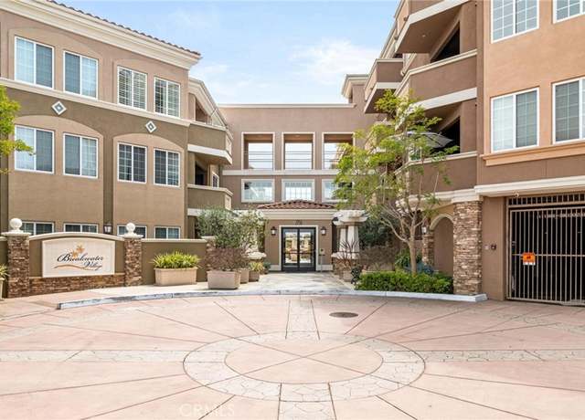 Property at 2750 Artesia Blvd #112, Redondo Beach, CA 90278, 3 beds, 2 baths