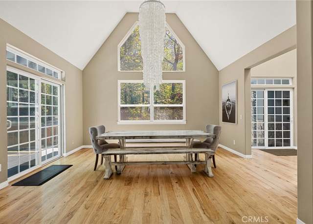 Property at 28537 North Shore Rd, Lake Arrowhead, CA 92352, 4 beds, 4.5 baths