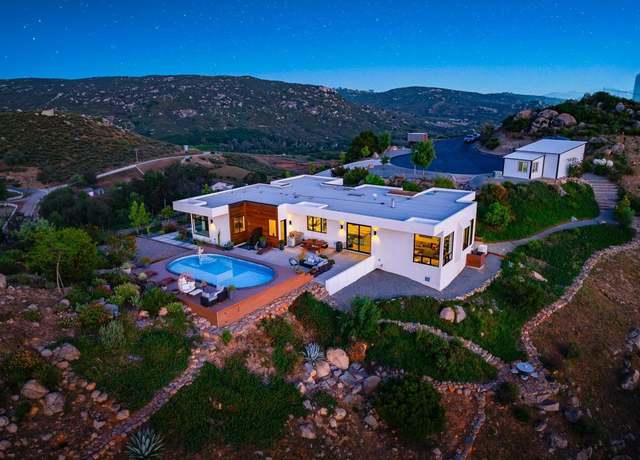 Property at 403 Black Canyon Pl, Ramona, CA 92065, 3 beds, 2.5 baths