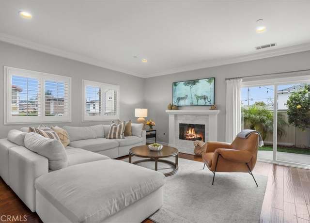 Property at 1817 Clark Ln Unit B, Redondo Beach, CA 90278, 4 beds, 2.5 baths