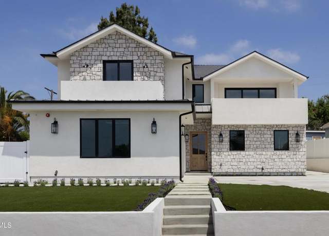 Property at 4245 W 62nd St, Los Angeles, CA 90043, 4 beds, 4.5 baths