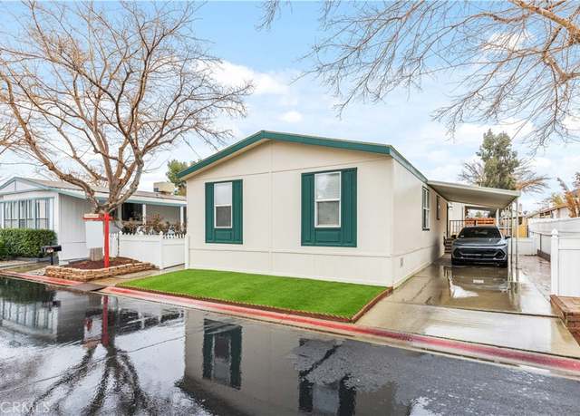 Property at 3524 E Avenue R #291, Palmdale, CA 93550, 4 beds, 2 baths