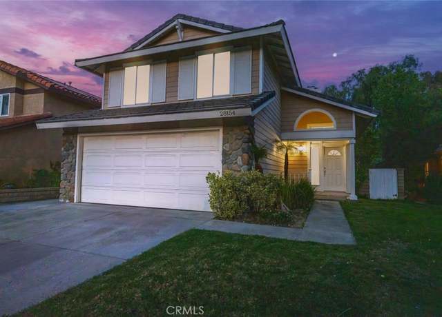 Property at 28154 Guilford Ln, Saugus, CA 91350, 3 beds, 3 baths