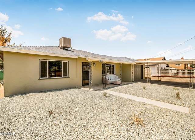 Property at 38013 11th St E, Palmdale, CA 93550, 2 beds, 1 bath