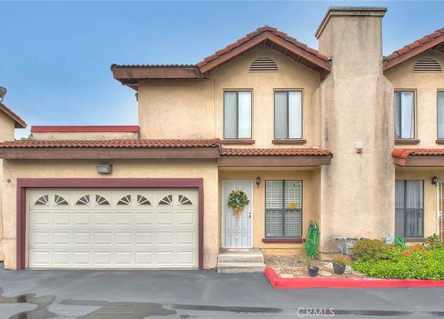 Property at 4018 W 5th St Unit J, Santa Ana, CA 92703, 2 beds, 2.5 baths