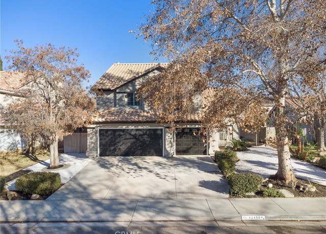 Property at 42450 Coronet Ct, Lancaster, CA 93536, 4 beds, 3 baths