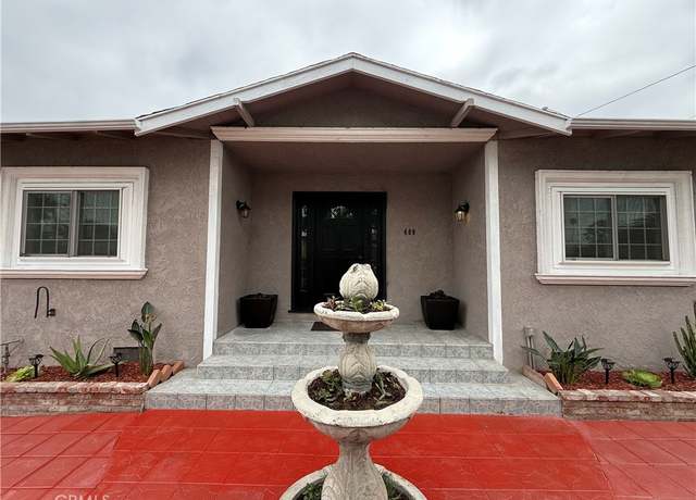 Property at 400 E Buckthorn St, Inglewood, CA 90301, 2 beds, 1 bath