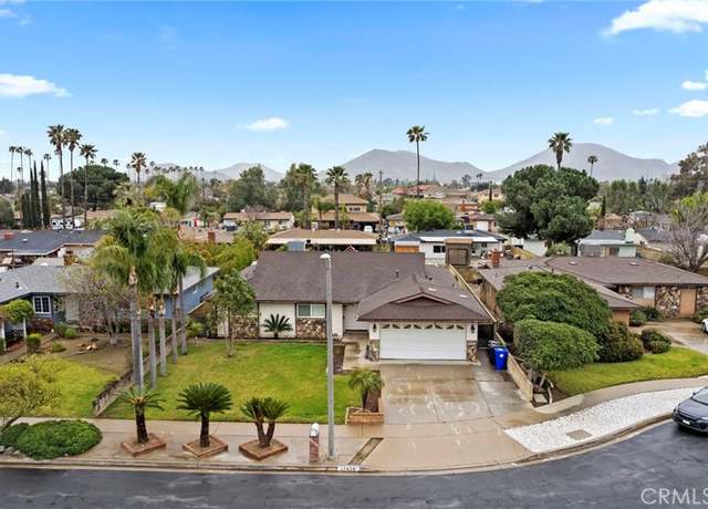 Property at 17435 Hawthorne Ct, Fontana, CA 92335, 3 beds, 2 baths