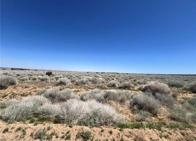 Property at 210 W Avenue D-10, Lancaster, CA 93536