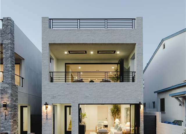 Property at 1315 Ocean Ave, Seal Beach, CA 90740, 3 beds, 3.5 baths