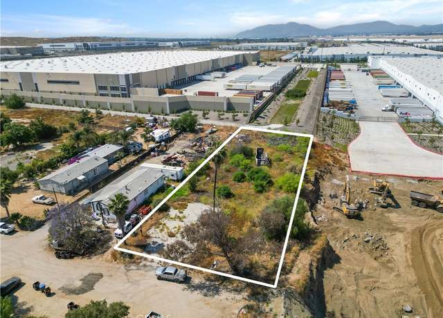 Property at 22738 Redwood Dr, Perris, CA 92570
