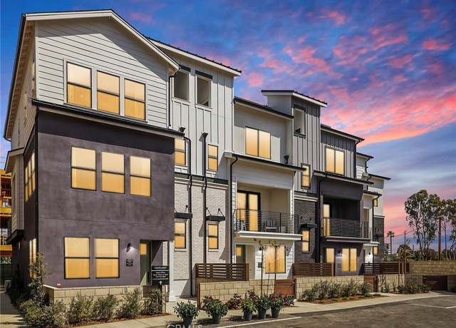 Property at 19071 Main St #105, Huntington Beach, CA 92648, 2 beds, 2.5 baths