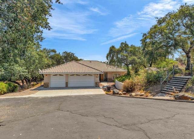 Property at 2461 Denova Dr, Alpine, CA 91901, 3 beds, 2.5 baths