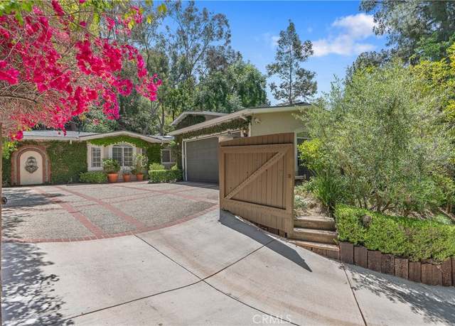 Property at 3818 Hayvenhurst Ave, Encino, CA 91436, 4 beds, 3 baths