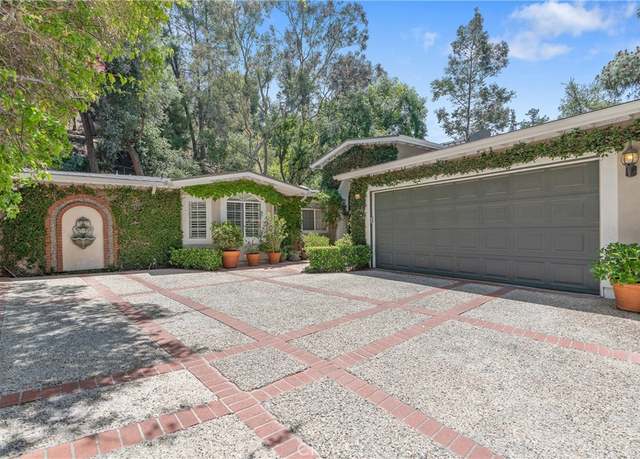 Property at 3818 Hayvenhurst Ave, Encino, CA 91436, 4 beds, 3 baths