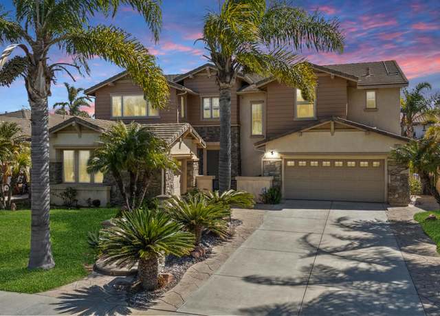 Property at 2012 Keltic Lodge Dr, Oxnard, CA 93036, 5 beds, 4 baths