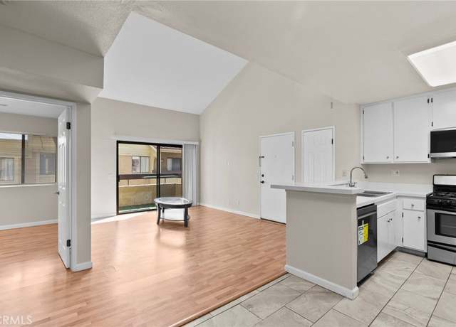 Property at 18752 Mandan St #1016, Canyon Country, CA 91351, 2 beds, 2 baths