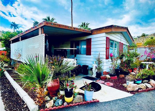 Property at 35 Santa Ana St, Palm Springs, CA 92264, 2 beds, 2 baths