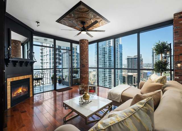 Property at 1240 India St #1800, San Diego, CA 92101, 3 beds, 2.5 baths