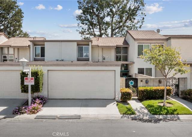 Property at 5548 East Vista Del Este, Anaheim, CA 92807, 2 beds, 2.5 baths