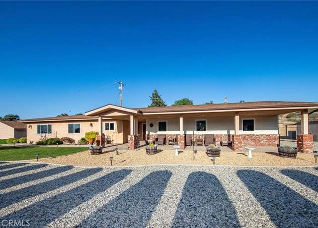 Property at 39608 87th St W, Leona Valley, CA 93551, 3 beds, 2 baths