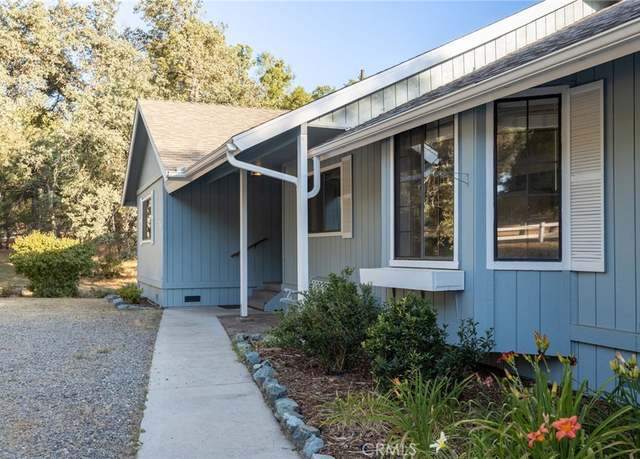 Property at 50128 Deer Meadow Way, Oakhurst, CA 93644, 3 beds, 3 baths