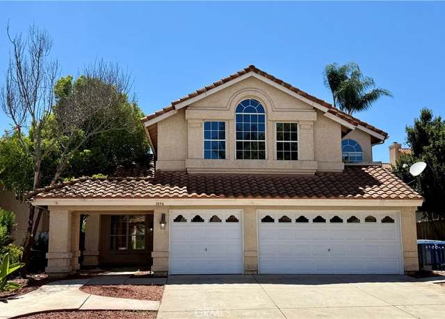 Property at 1094 Felicidad Dr, Fallbrook, CA 92028, 5 beds, 3 baths