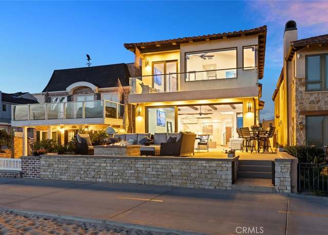 Property at 310 E Oceanfront, Newport Beach, CA 92661, 4 beds, 3.5 baths