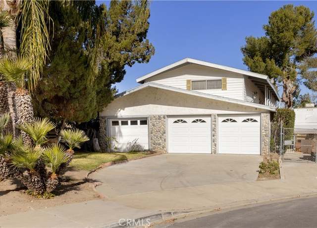 Property at 15716 Grand Ave, Lake Elsinore, CA 92530, 2 beds, 2 baths