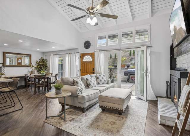 Property at 3404 Oak Cliff Dr #8, Fallbrook, CA 92028, 2 beds, 2.5 baths