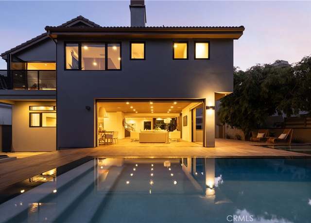 Property at 19466 Woodlands Dr, Huntington Beach, CA 92648, 5 beds, 4 baths