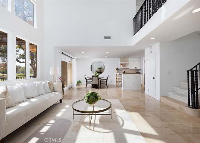 Property at 409 Bay Hill Dr, Newport Beach, CA 92660, 2 beds, 2.5 baths