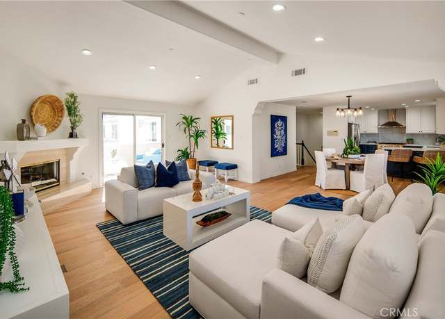 Property at 2401 Vanderbilt Ln Unit B, Redondo Beach, CA 90278, 3 beds, 2.5 baths