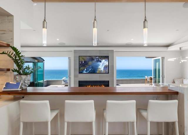 Property at 100 5Th St, Encinitas, CA 92024, 4 beds, 3 baths