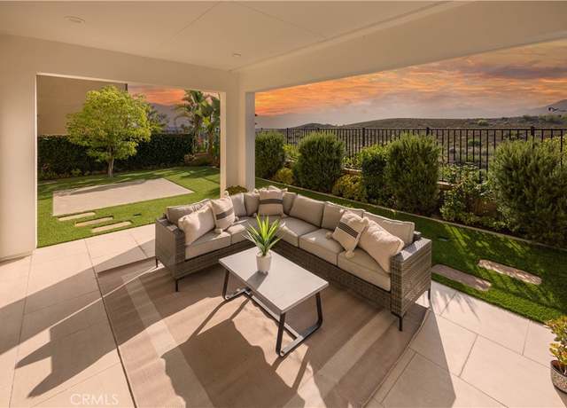 Property at 17 Heliotrope, Lake Forest, CA 92630, 5 beds, 4.5 baths