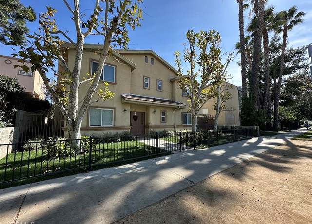 Property at 6446 Woodley Ave #2, Lake Balboa, CA 91406, 3 beds, 2.5 baths