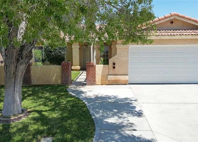 Property at 43930 11th St E, Lancaster, CA 93535, 3 beds, 2 baths