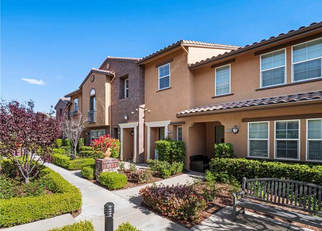Property at 28436 Herrera St, Valencia, CA 91354, 2 beds, 2 baths