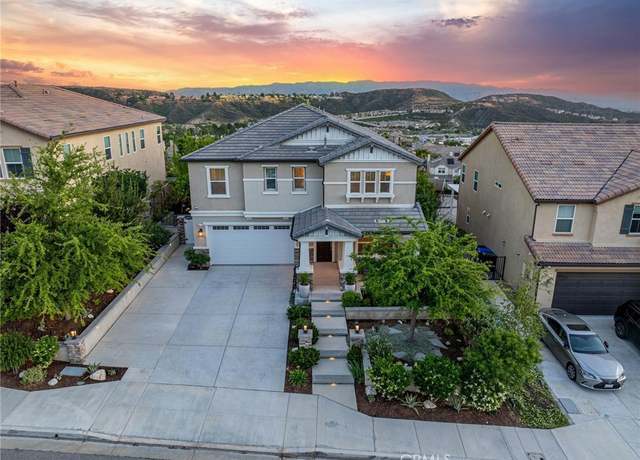Property at 19722 Lanfranca Dr, Saugus, CA 91350, 5 beds, 4 baths