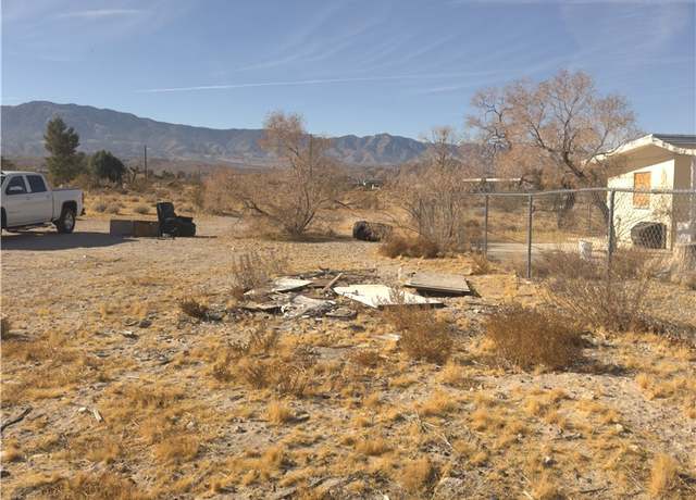 Property at 9439 Blackhawk Trl, Lucerne Valley, CA 92356, 2 beds, 1 bath