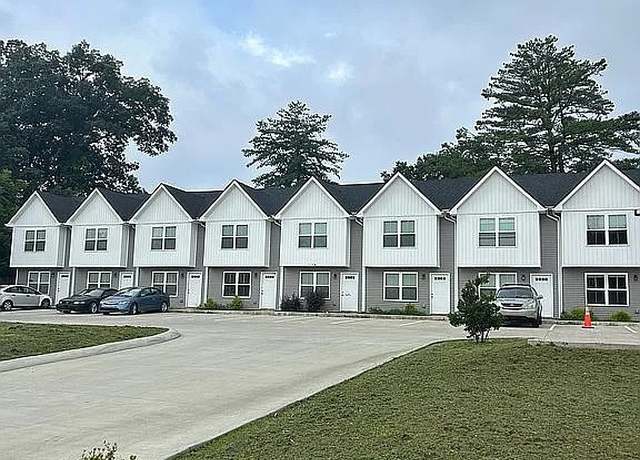 Property at 118 Walnut St, Outside Area (outside Ca), TN 37042, 16 beds, 24 baths