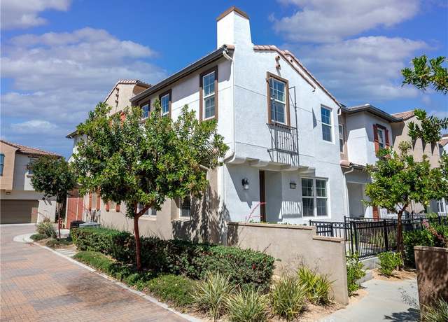 Property at 40338 Calle Real, Murrieta, CA 92563, 3 beds, 2.5 baths
