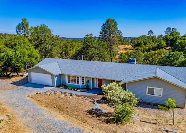Property at 47180 Lookout Mountain Dr, Coarsegold, CA 93614, 4 beds, 3 baths